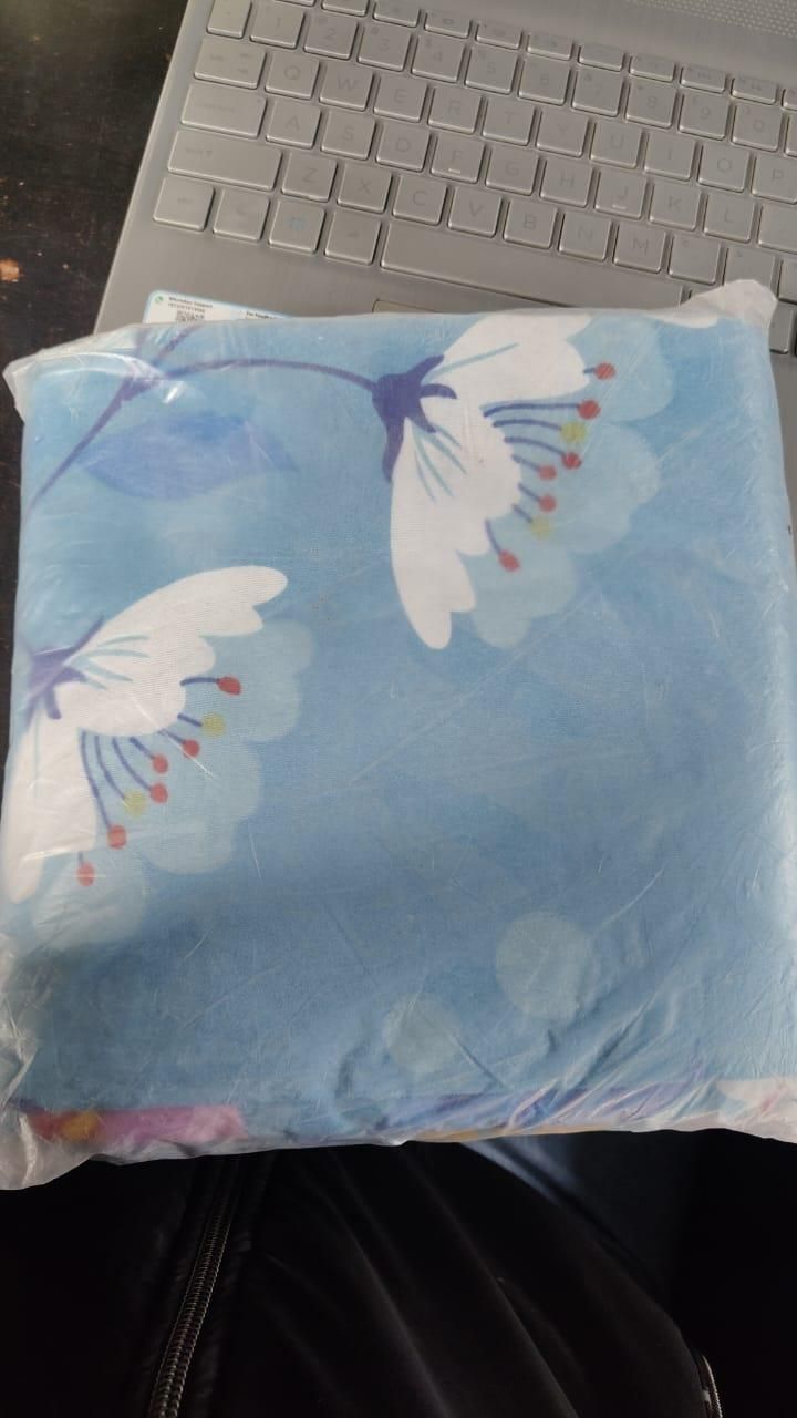 Poly Cotton Floral Fitted 1 Bedsheet with 2 Pillow Covers