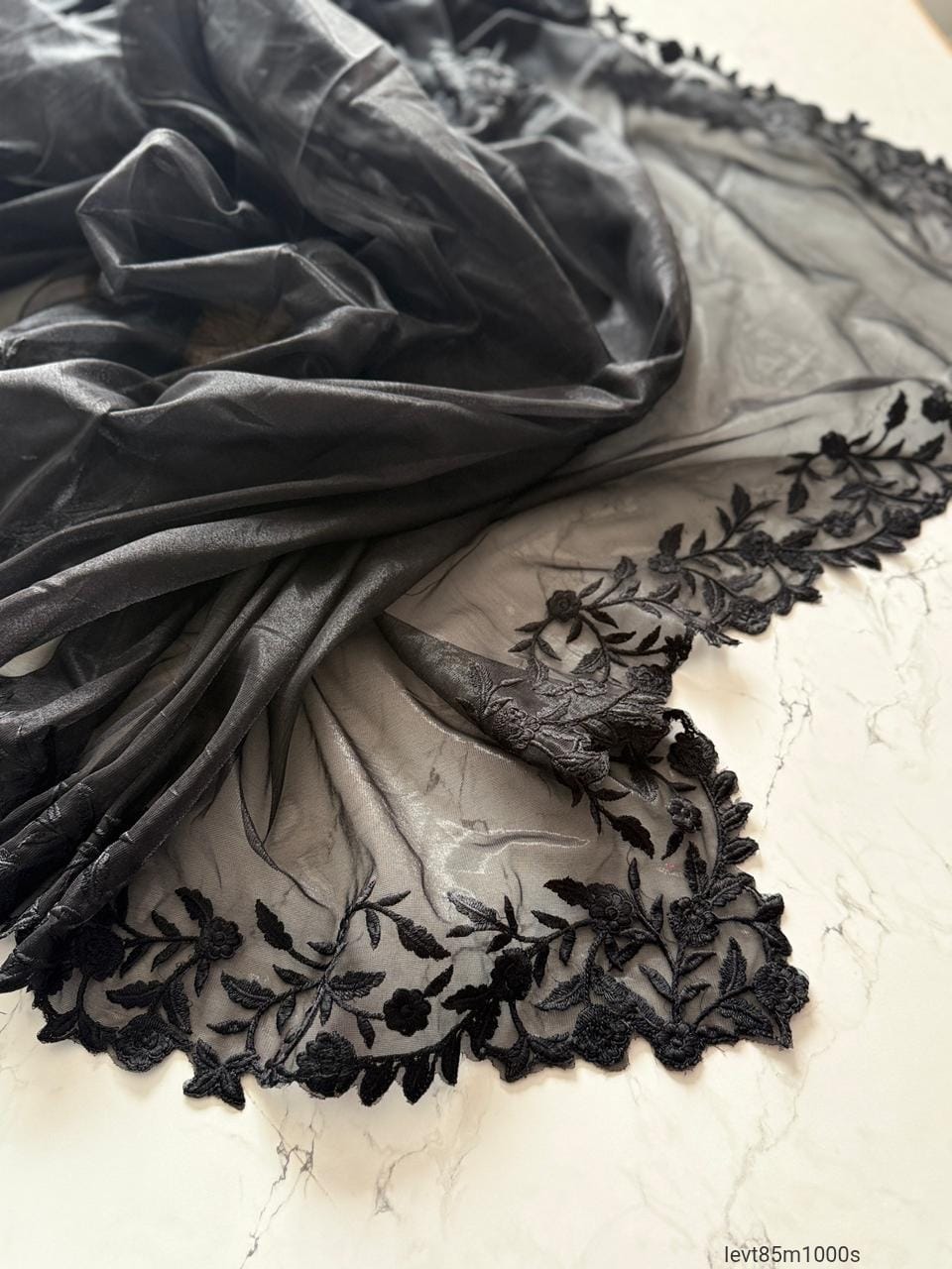 Primium Pure Twilnet Fabric With Multy Thread Work Saree