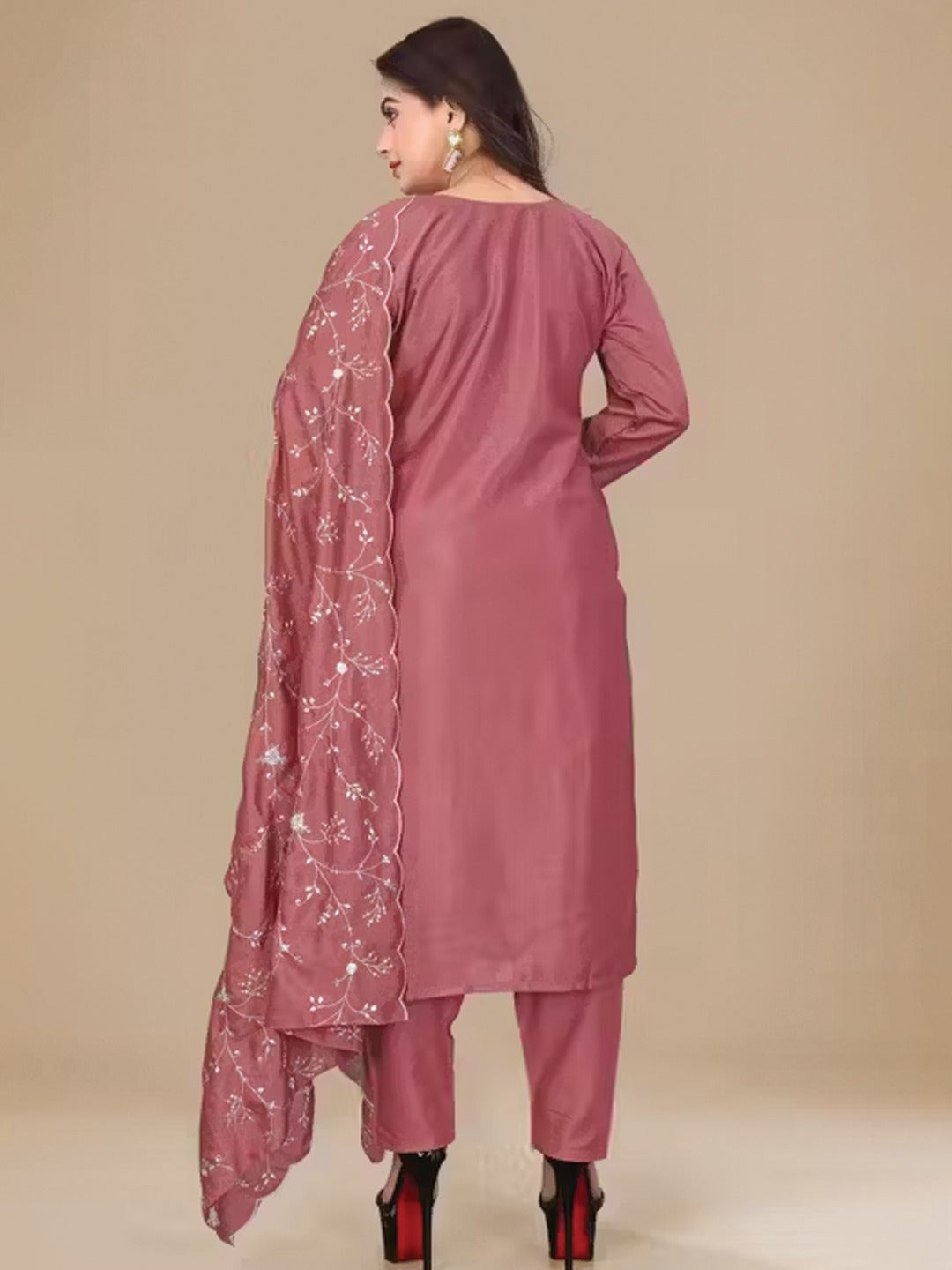 Eternally classic our Straight Kurta