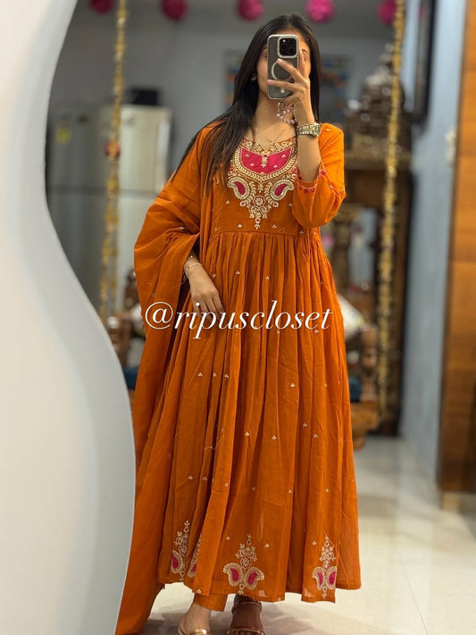 Cotton Suit Set With Thread Work, Highlighting On The Kurta