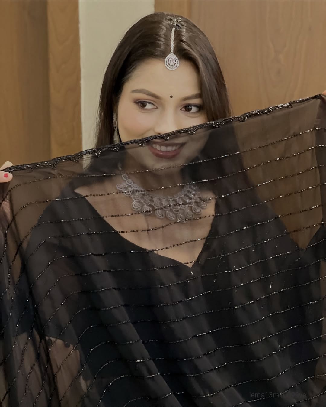 Fox Gorggte Saree With Beautiful Khatli Cut Dana Handwork Along With Hand Diamond Work