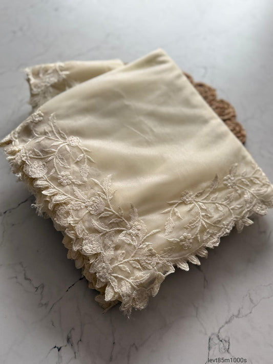 Primium Pure Twilnet Fabric With Multy Thread Work Saree