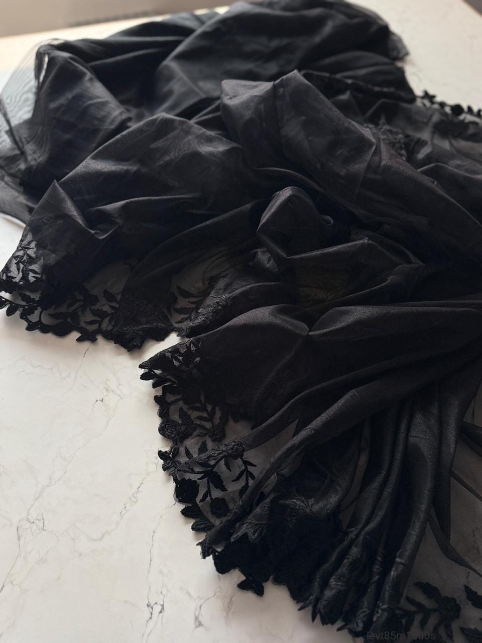 Primium Pure Twilnet Fabric With Multy Thread Work Saree