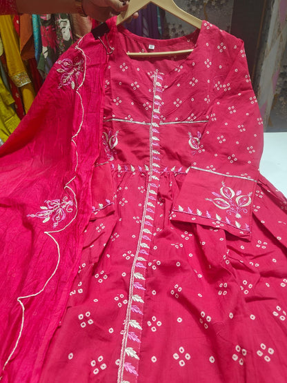 Anarkali kurti Heavy  embroidery work on full  kurti