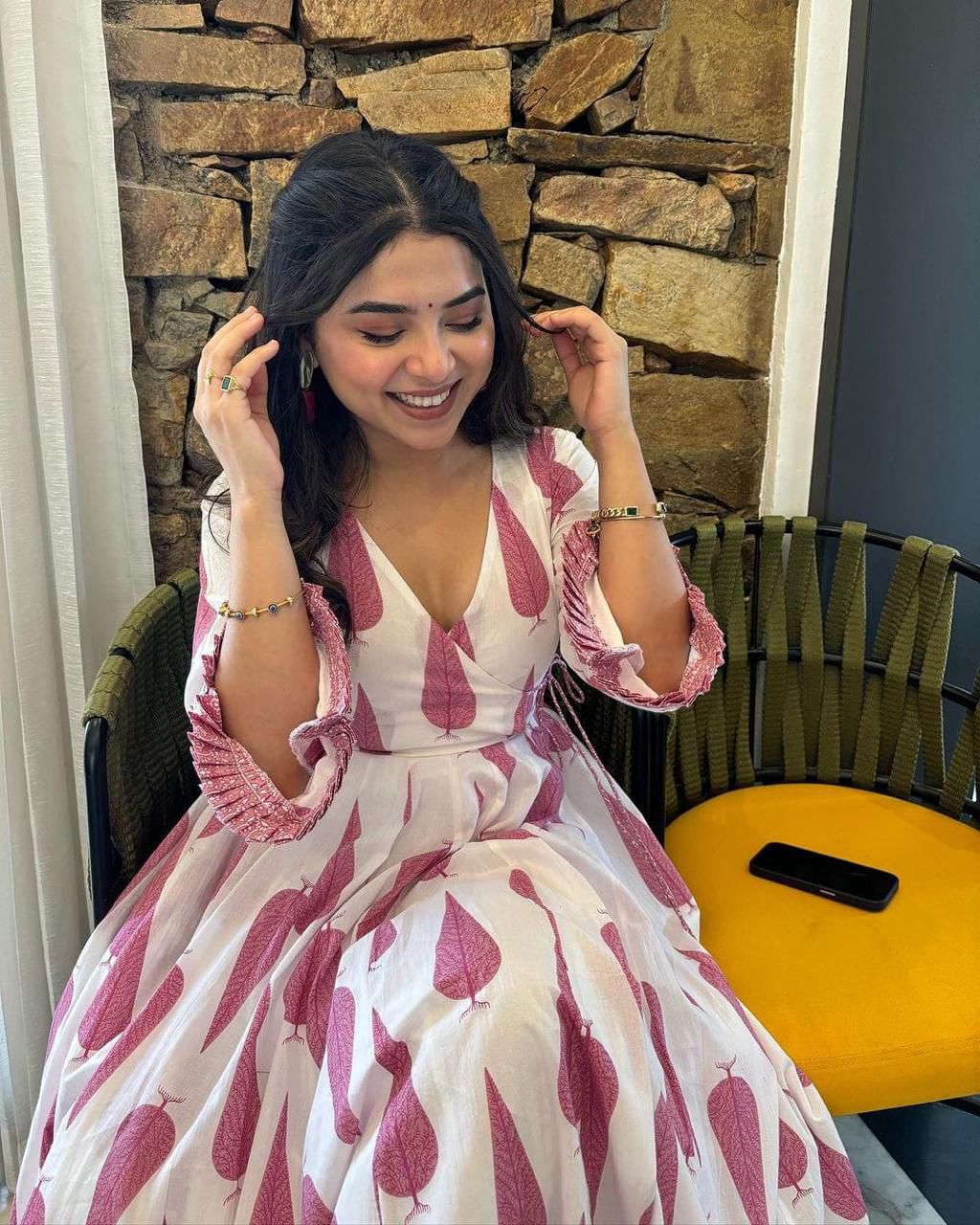 Anarkali kurta set with new style in saganeri  print