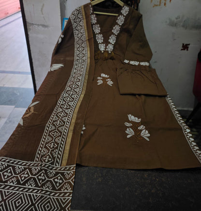 Embroidery Solid Kurti pant & Printed Dupatta