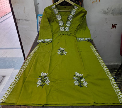 Embroidery Solid Kurti pant & Printed Dupatta