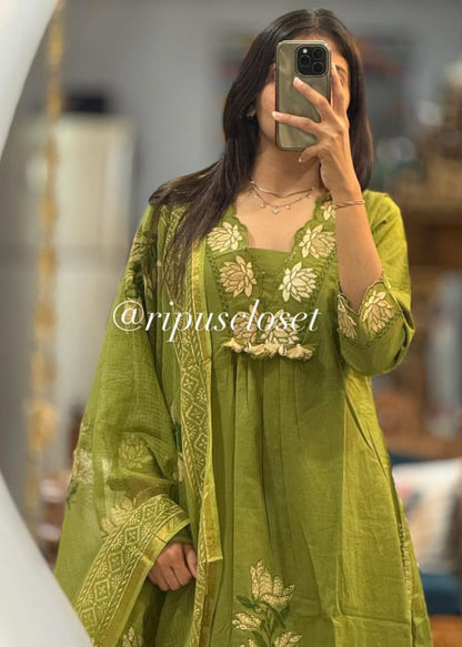 Embroidery Solid Kurti pant & Printed Dupatta