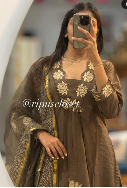 Embroidery Solid Kurti pant & Printed Dupatta