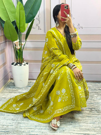 Straight Kurti / Kurti + Pant + Dupatta, Emrodori work