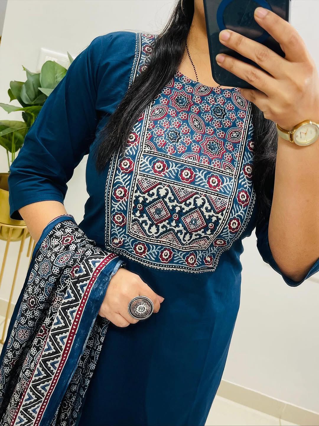 Kurti,pant& dupatta set is perfect for the summer season