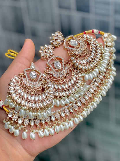 Stone Work Chokker With Beautiful Earrings And Tika