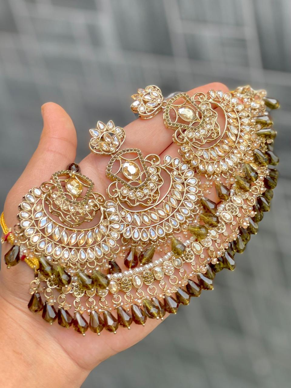 Stone Work Chokker With Beautiful Earrings And Tika