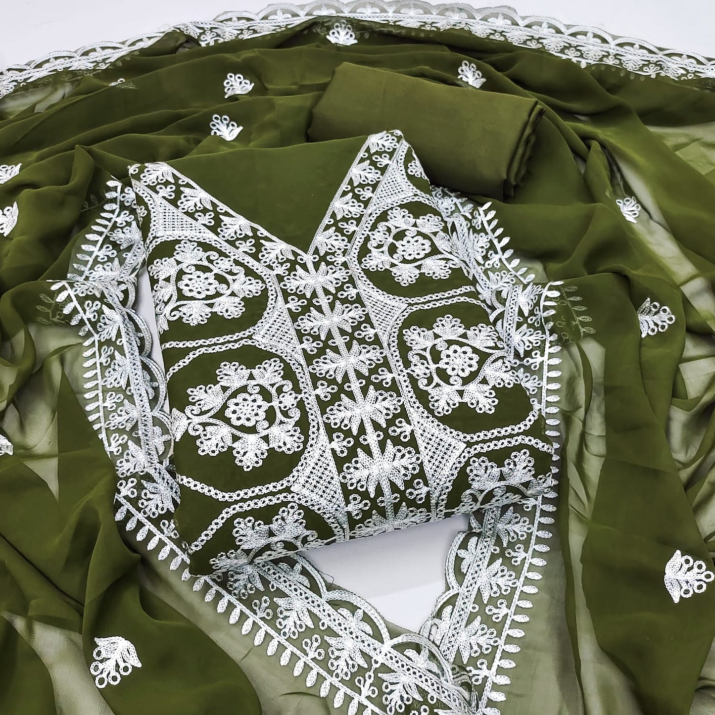 𝕁𝕆ℝ𝕁𝔸𝕋 𝕄𝕌𝕃𝕋𝕀 AARI WORK KURTI