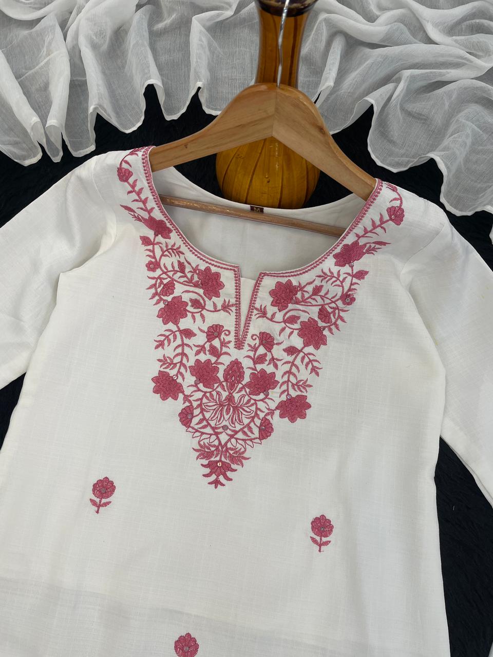 Vertican Fabric beautiful Kurta