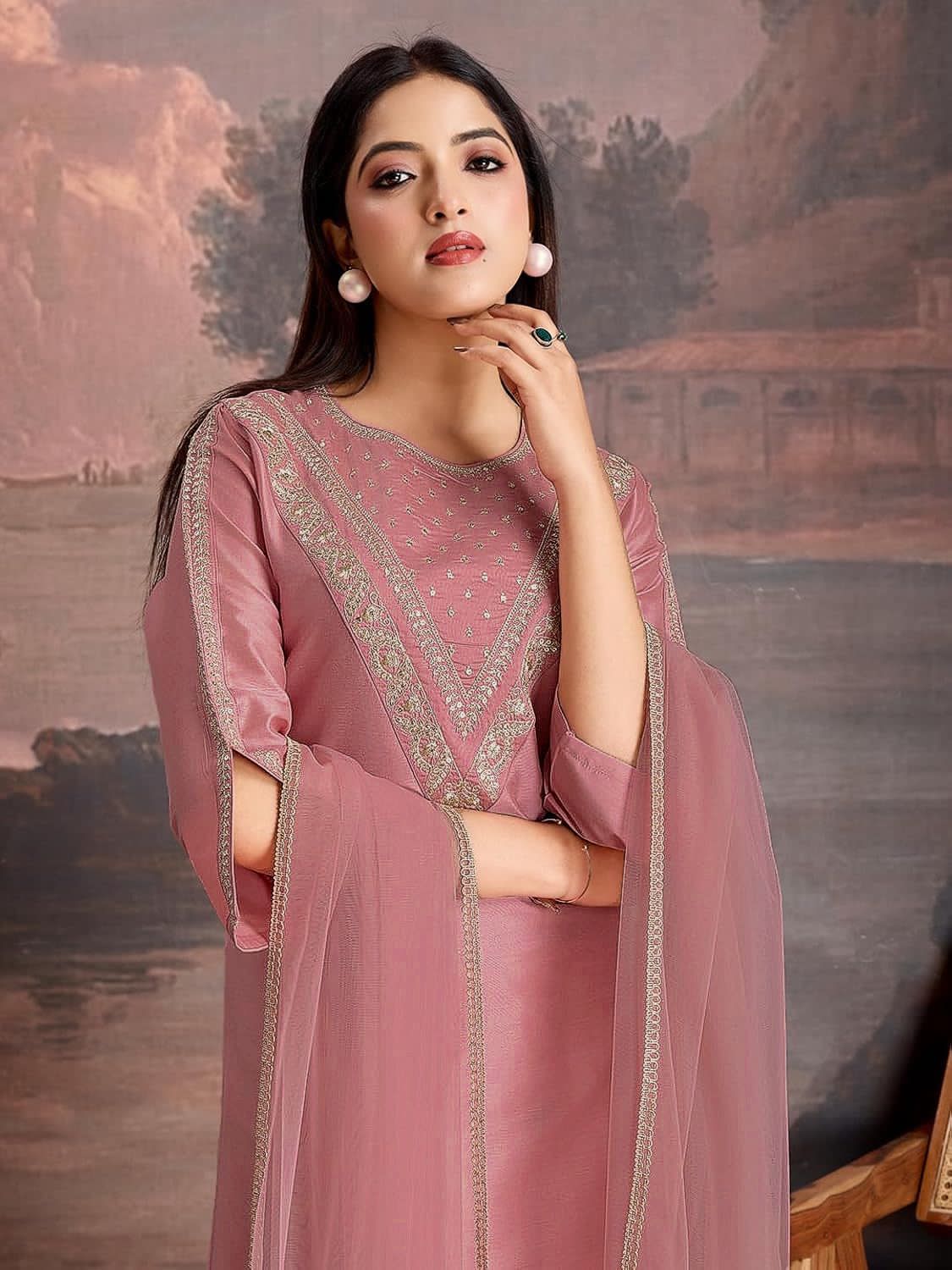 Roman Fabric beautiful suit set