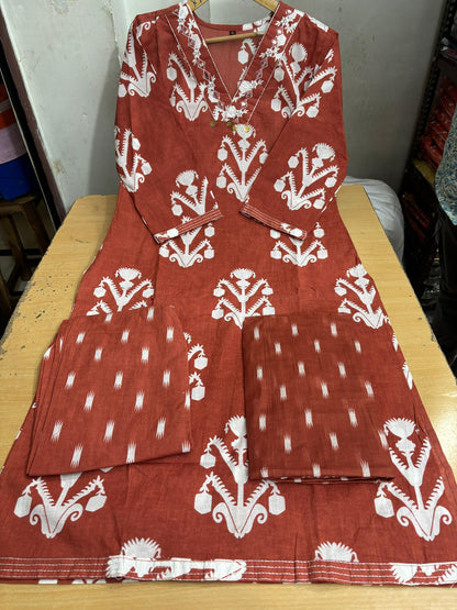 Straight  kurta set with new style... parrten