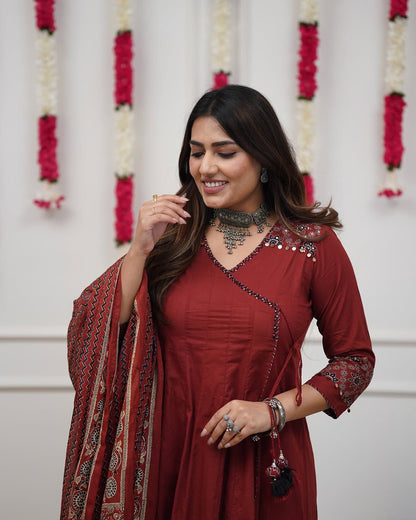 Angrakha style kurta set