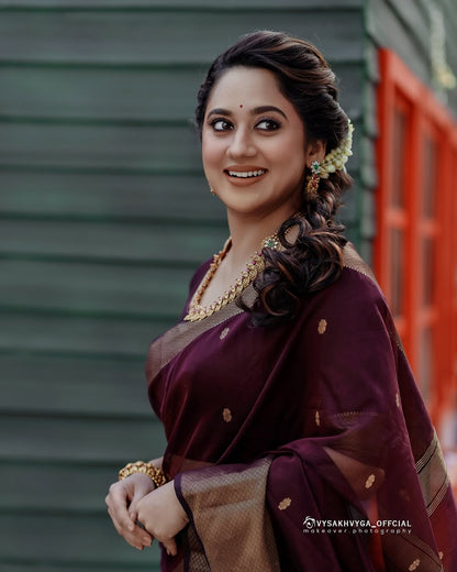 Silk Saree from the this store is adorned with beautiful Zari work